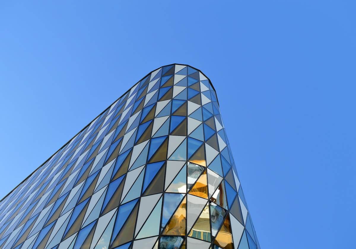 6连败夜炸锅！0分垫底，62岁穆帅怒堵裁判，欧冠神迹能否翻盘